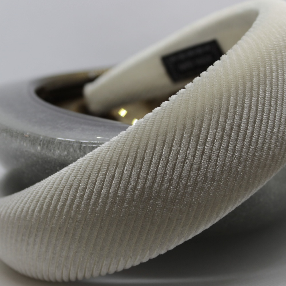 Ivory Puffy Striped-Texture Headband - Picture 4 of 4